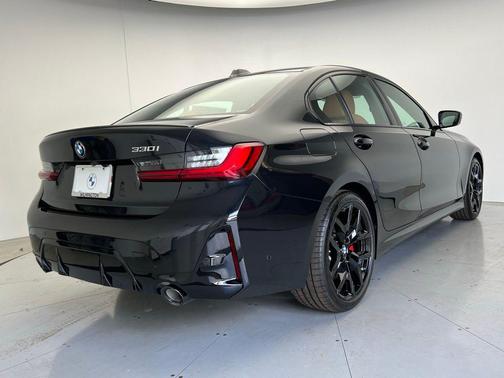 2026 BMW 330 i