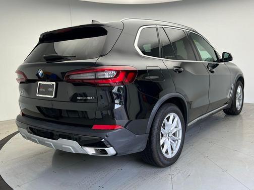 2023 BMW X5 sDrive40i