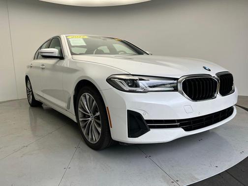 2022 BMW 540 i
