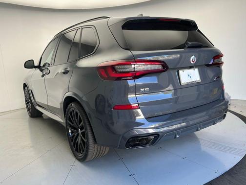 2023 BMW X5 M50i
