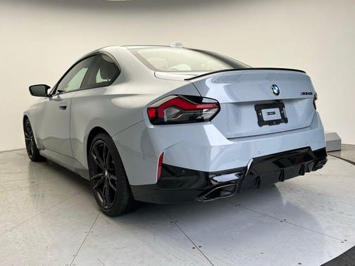 2024 BMW M240 i