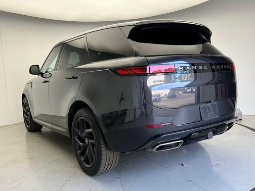 2024 Land Rover Range Rover Sport SE
