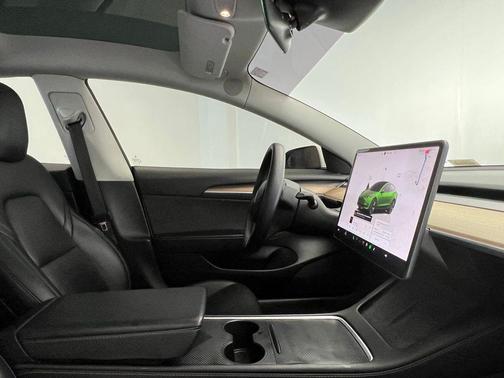 2023 Tesla Model 3 Standard Range