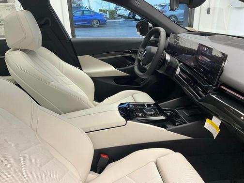 2025 BMW 530 i
