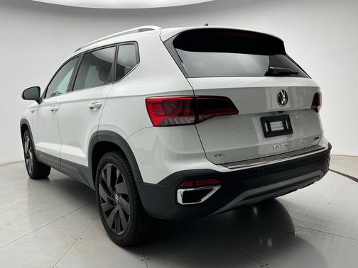 2024 Volkswagen Taos 1.5T SEL