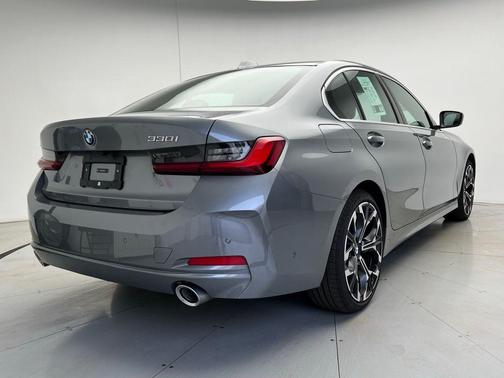 2025 BMW 330 