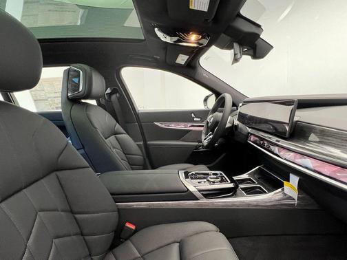 2026 BMW i7 eDrive50
