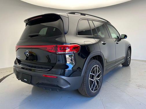 2023 Mercedes-Benz EQB 250 Base