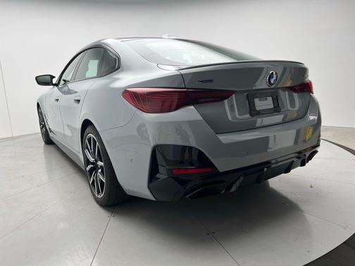 2025 BMW M440 i xDrive