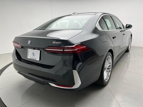 2025 BMW 530 i