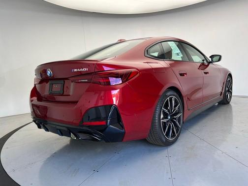 2025 BMW M440 i xDrive