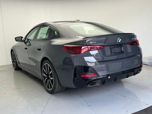 2026 BMW M440 i xDrive