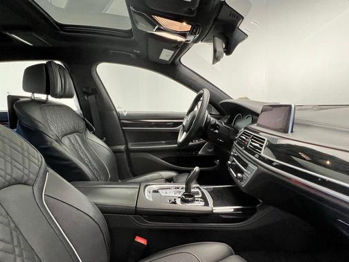 2019 BMW 750 i xDrive