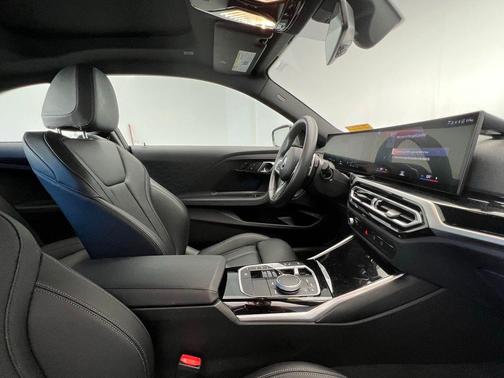 2024 BMW M240 i xDrive