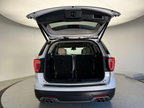 2019 Ford Explorer Platinum