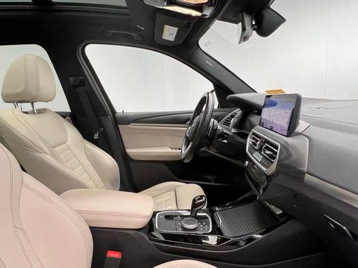 2022 BMW X3 M40i