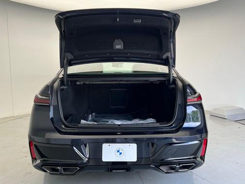 2025 BMW 760 i xDrive