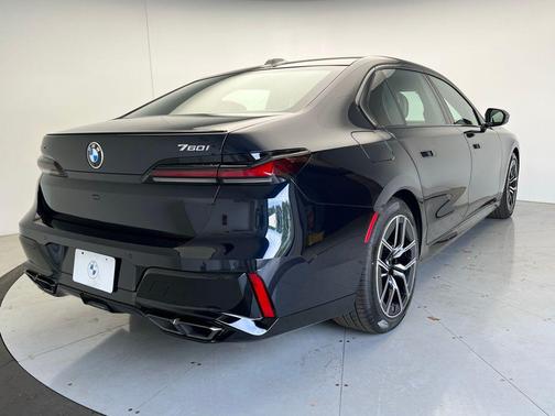2025 BMW 760 i xDrive