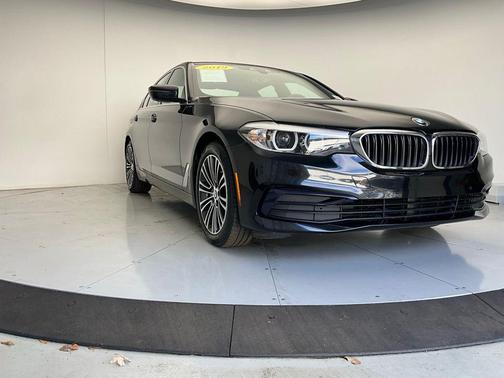 2019 BMW 530 530i