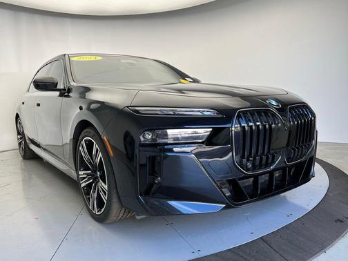 2024 BMW 740 740i