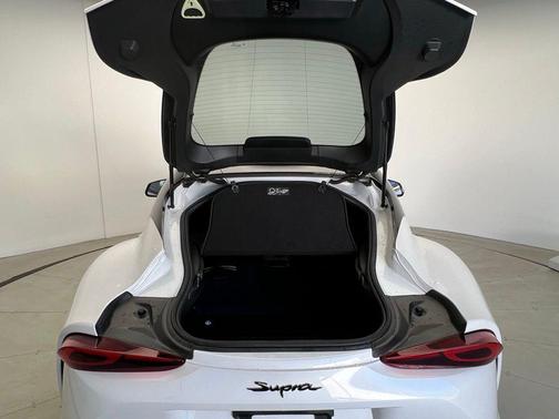 2024 Toyota Supra 3.0 Premium