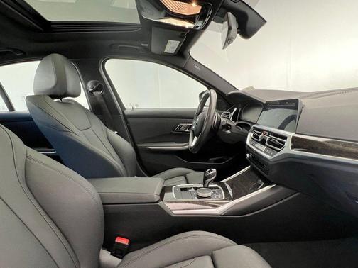 2020 BMW 330 330i