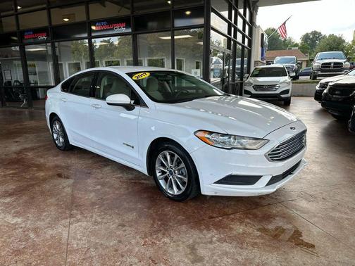 2017 Ford Fusion Hybrid S