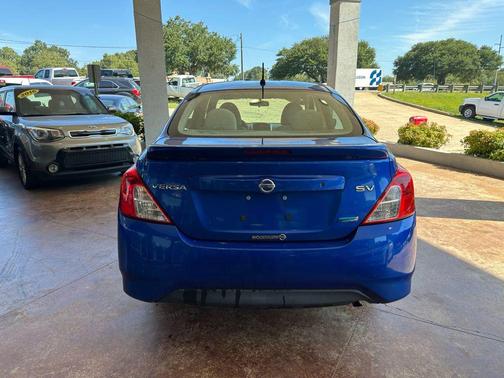 2015 Nissan Versa 1.6 SV