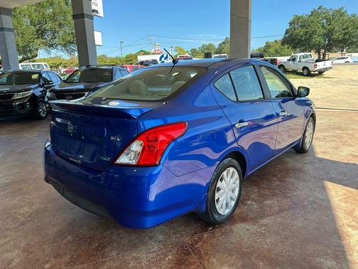 2015 Nissan Versa 1.6 SV