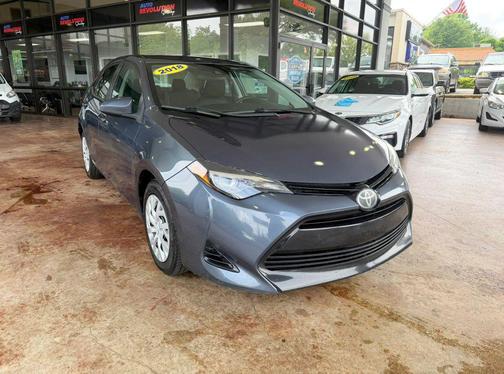 Gray 2018 Toyota Corolla LE