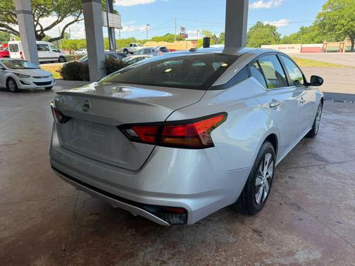 Brilliant Silver Metallic 2020 Nissan Altima S FWD