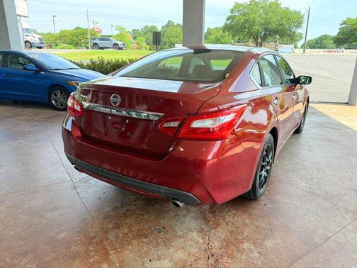 Cayenne Red 2016 Nissan Altima 2.5 S