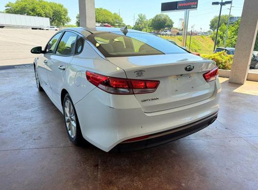 Snow White Pearl 2016 Kia Optima LX