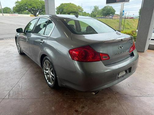 Graphite Shadow 2010 INFINITI G37 Journey