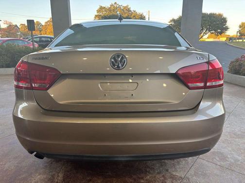 2015 Volkswagen Passat 1.8T S