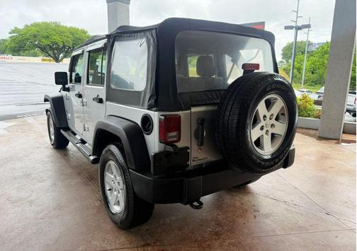 Bright Silver Metallic Clearcoat 2011 Jeep Wrangler Unlimited Sport