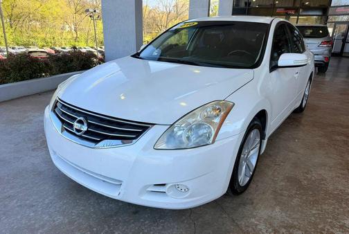 2010 Nissan Altima 3.5 SR
