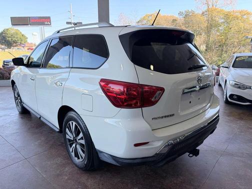 2017 Nissan Pathfinder S