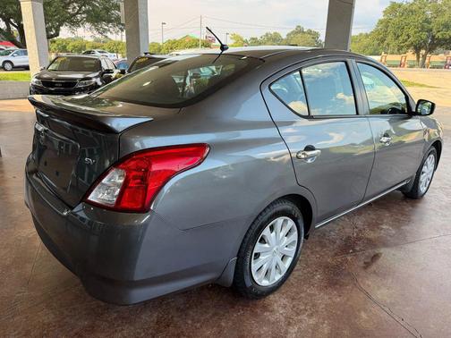 2017 Nissan Versa 1.6 SV