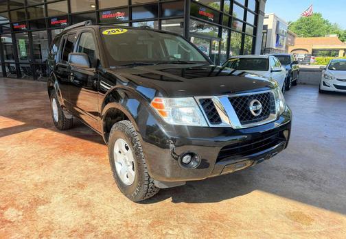 Black 2012 Nissan Pathfinder S