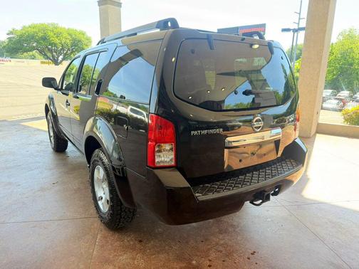 Black 2012 Nissan Pathfinder S