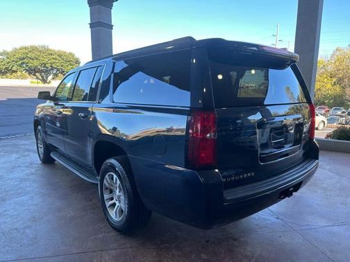 2018 Chevrolet Suburban LT