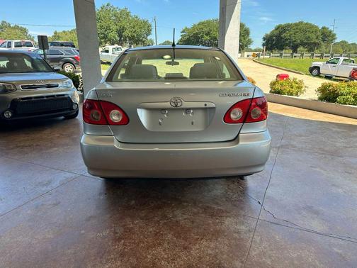 2006 Toyota Corolla LE
