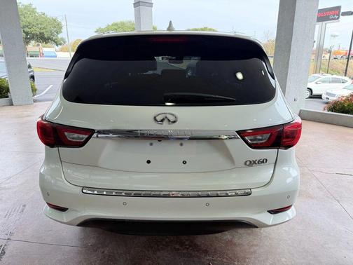 2017 INFINITI QX60 Base