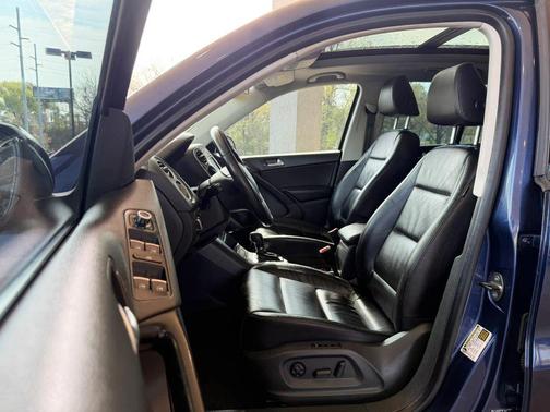 2011 Volkswagen Tiguan SEL
