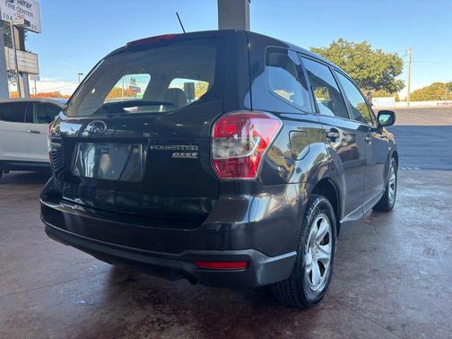 2014 Subaru Forester 2.5i