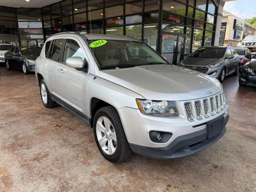 Bright Silver Metallic Clearcoat 2014 Jeep Compass Latitude