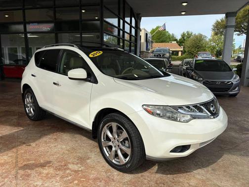 Pearl White 2012 Nissan Murano LE