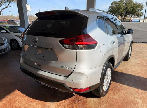 2018 Nissan Rogue SV