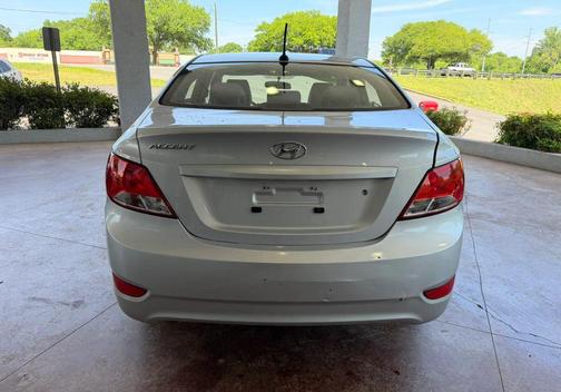Ironman Silver Metallic 2016 Hyundai Accent SE